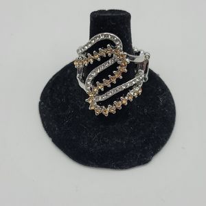 Paparazzi make wave Rhinestone ring